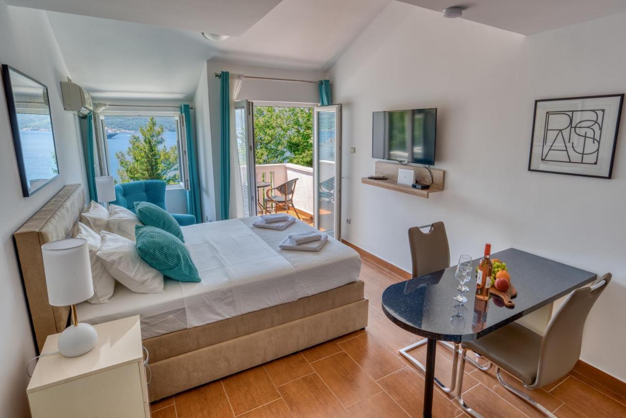 Apartment Elegant Котор Екстериор снимка
