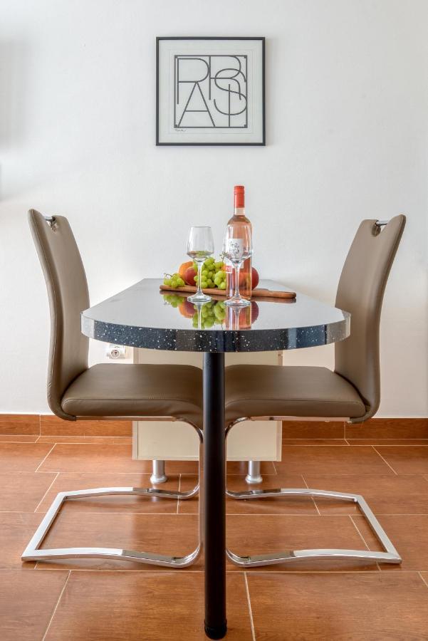 Apartment Elegant Котор Екстериор снимка