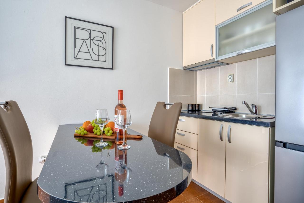 Apartment Elegant Котор Екстериор снимка